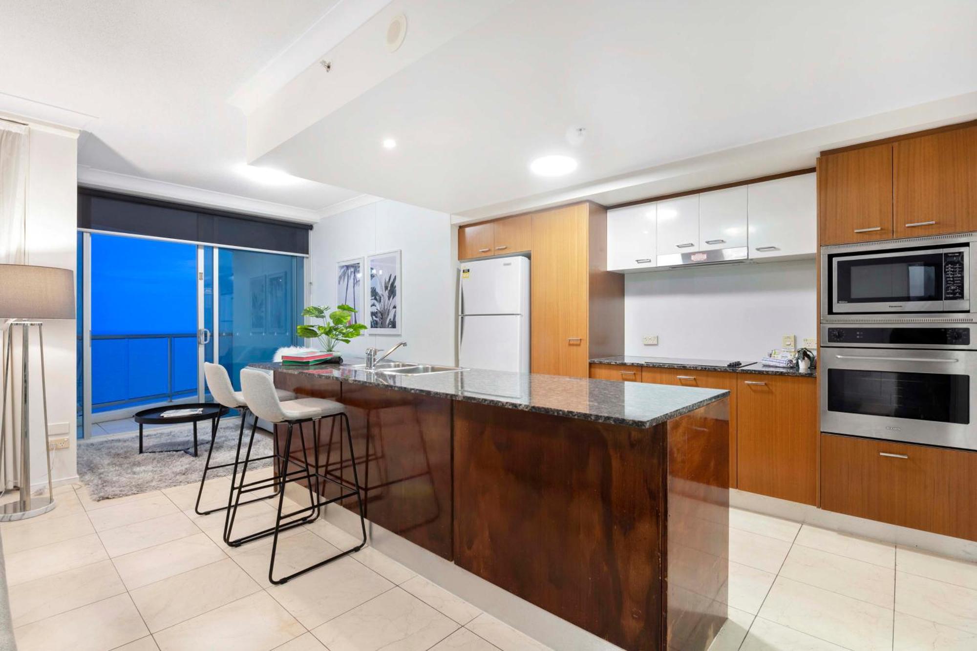 Chevron Renaissance - Self Contained & Privately Managed Apartments Gold Coast Exterior photo