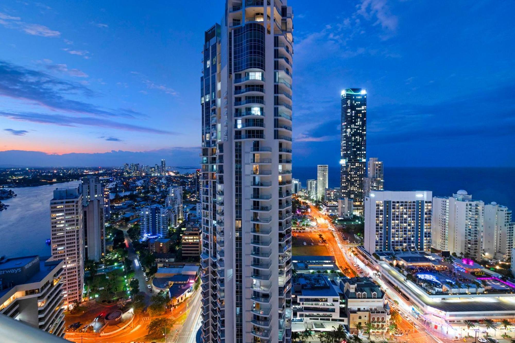 Chevron Renaissance - Self Contained & Privately Managed Apartments Gold Coast Exterior photo